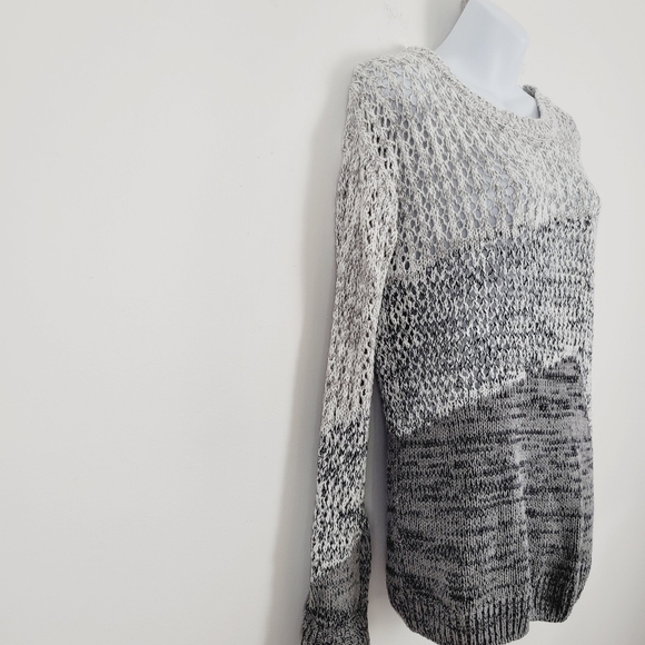 Harper Lane Gray Black White Crochet Open Knit‎ Sweater - Picture 5 of 11